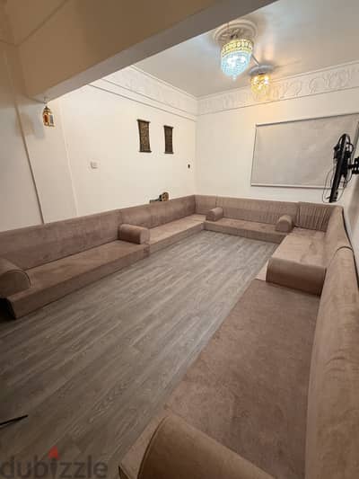 Large U-Shaped Diwaniya Majlis Sofa – Excellent Condition
