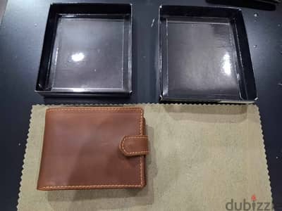 Beautiful Full grain leather new &unused wallet.