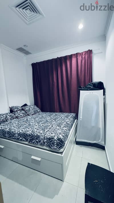 Room for rent semi furnished