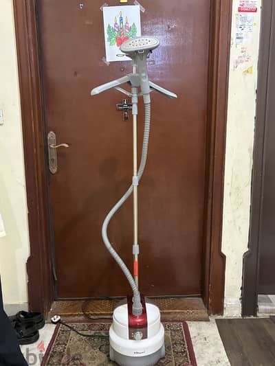 GARMENT STEAMER