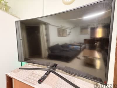 Samsung KU7350 4k TV 49 inches curved TV discount if bought before 25
