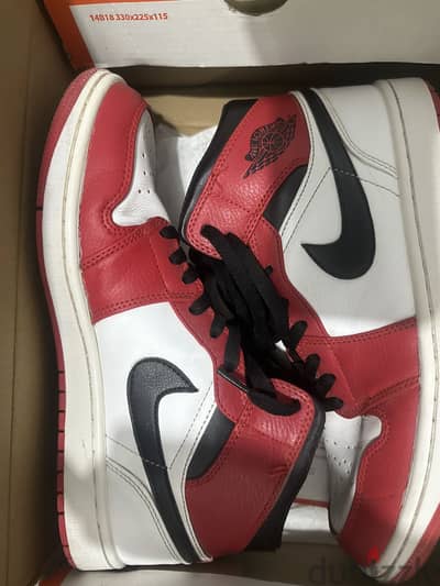 Nike Air Jorden’s red