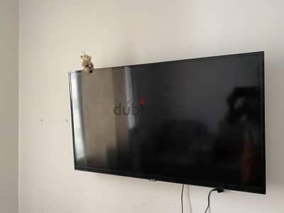 T. V for sale