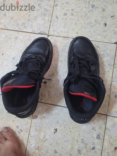 Nike Original Shoes. all clean size 41. anyone interested call