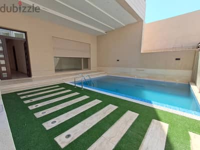 4 bedroom with private swimming pool