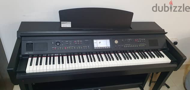Piano in excellent condition CVP 605