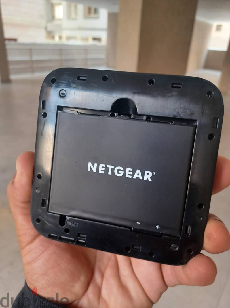 راوتر Netgear Nighthawk M5 5G (مفتوح رسمي - بحالة الوكالة) 6
