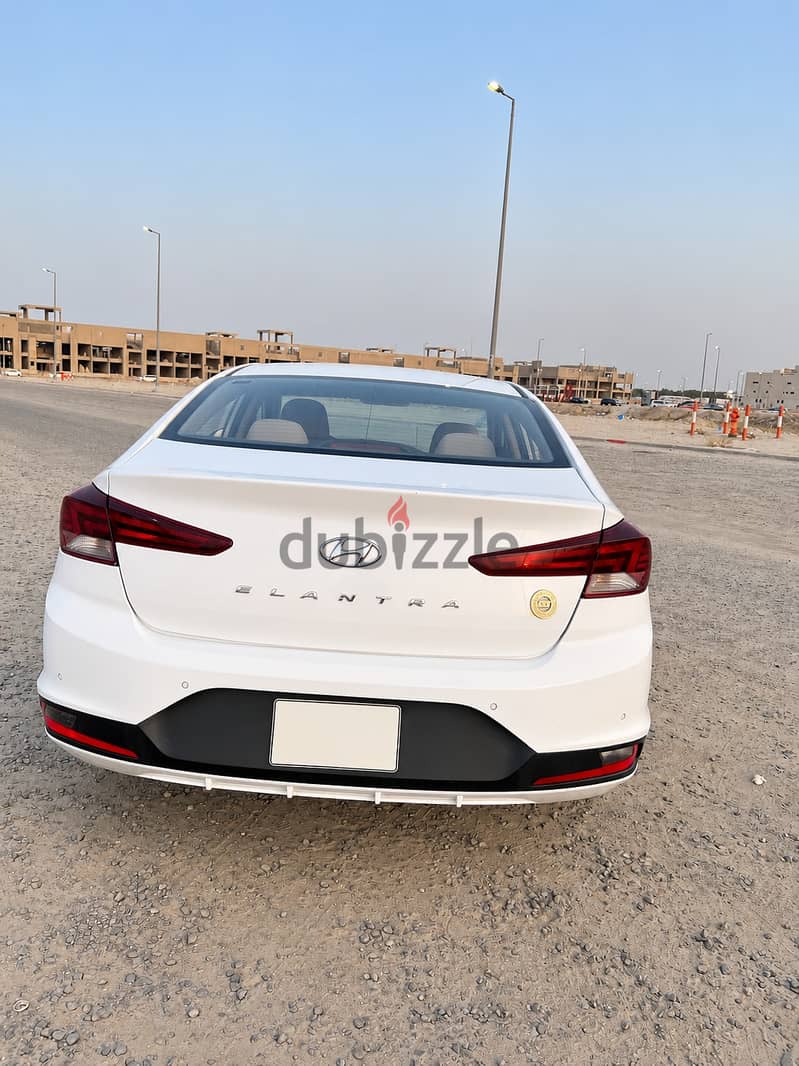 هيونداي إلينترا 2020 2020 3