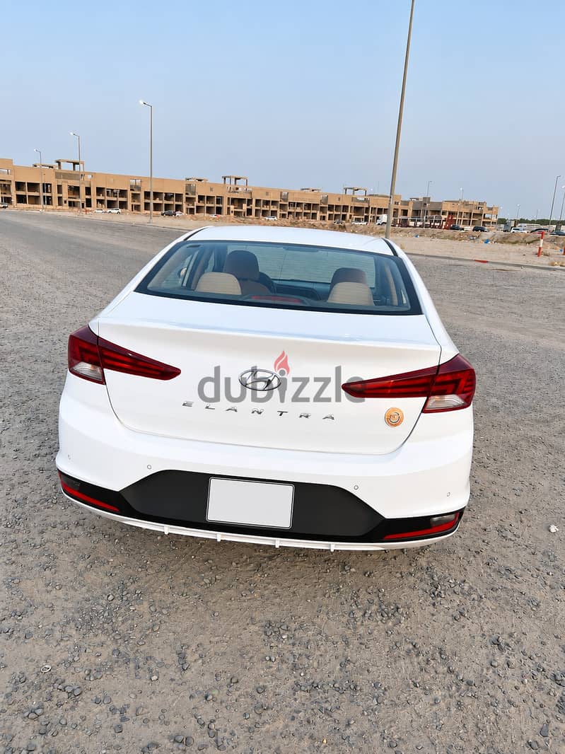هيونداي إلينترا 2020 2020 4