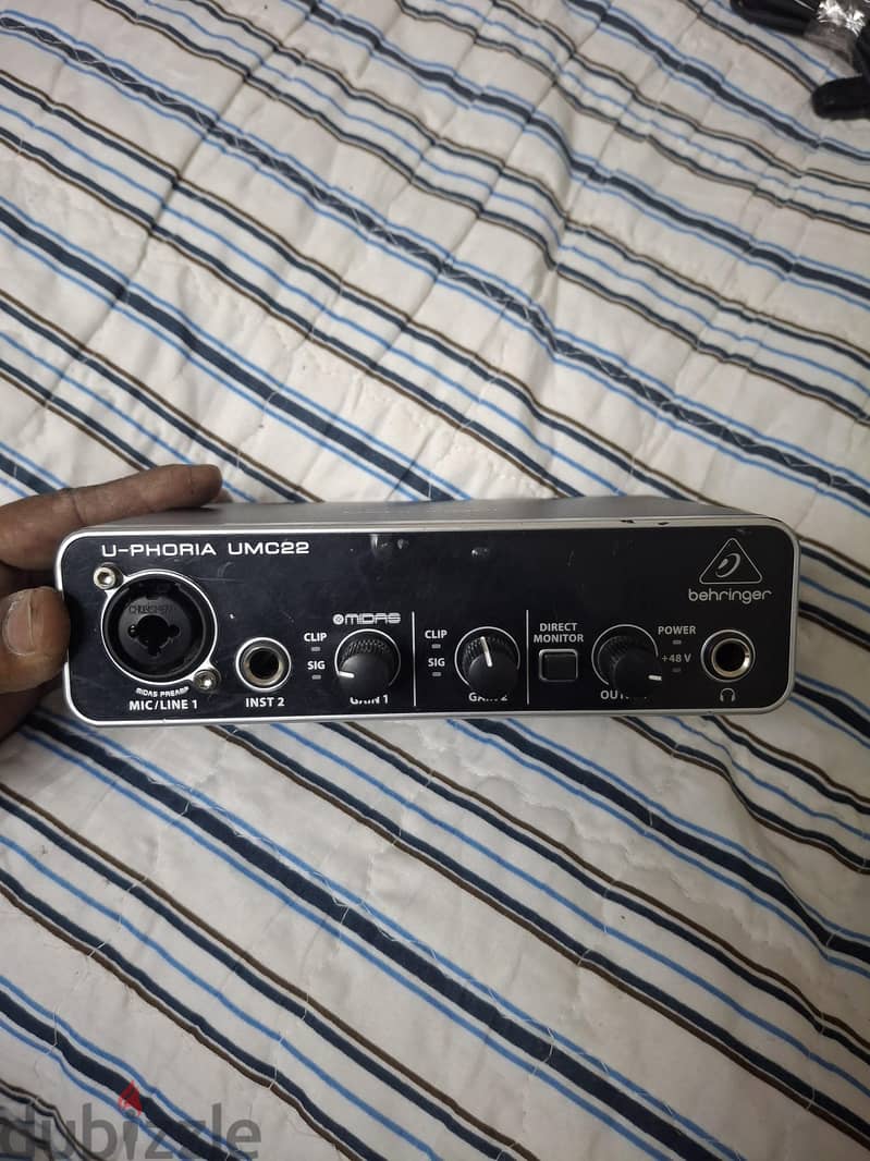 bheringer sounds card. 2