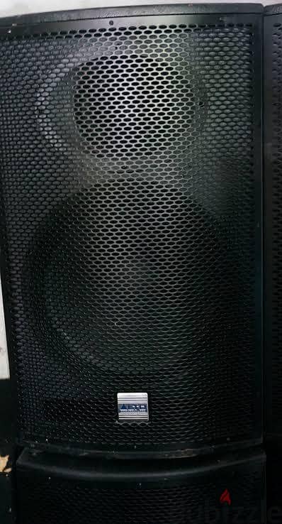 alto 15 inch passive speaker. new condition have 2 piece . 1200 watts