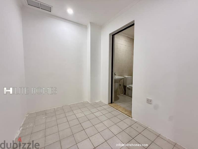 Triplex Villa for rent in Rumaithya 3