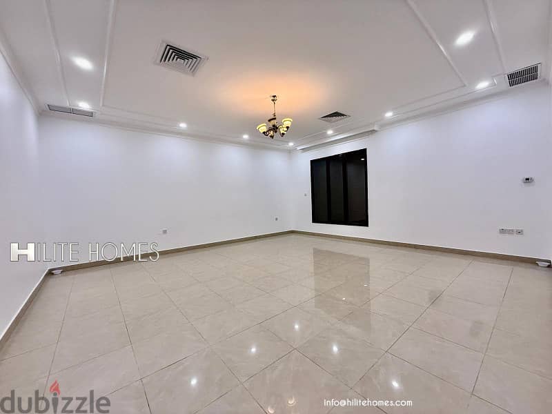 Triplex Villa for rent in Rumaithya 11