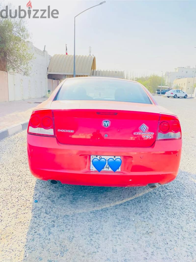 urgent sale dodge charger 2010 good condition 3