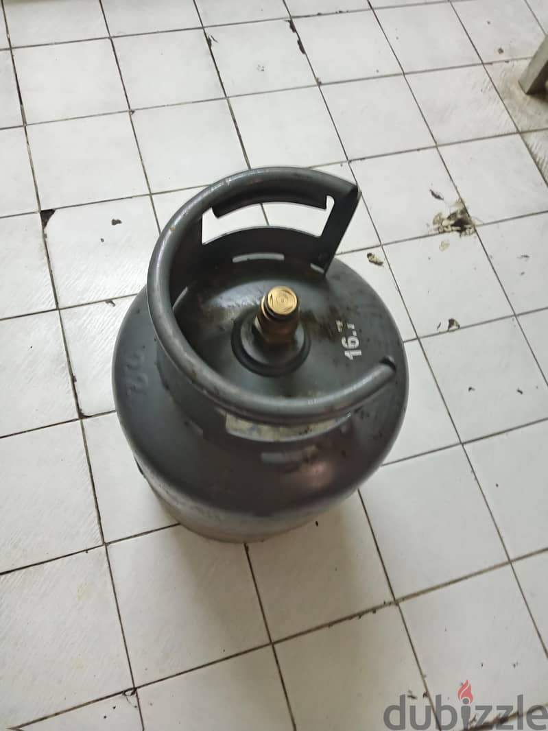 Gas cylinder for sale 1
