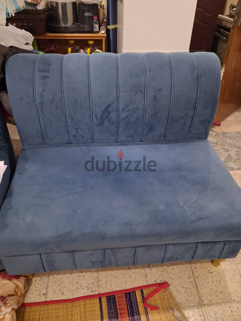 Sofa like new 1