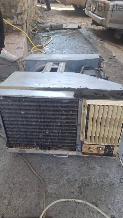 window ac GENERAL 2.5 TON EVERYTHING IS GOOD WORK