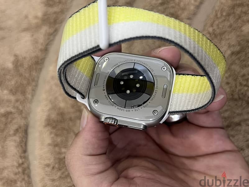 Watch ultra 49 very good condition 2