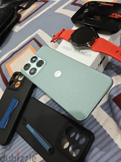 Motorola Watch gt4 ,mobile  phone fusion 70 edge, router and cases