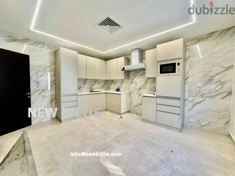 Four Bedroom floor for rent in Hateen 5