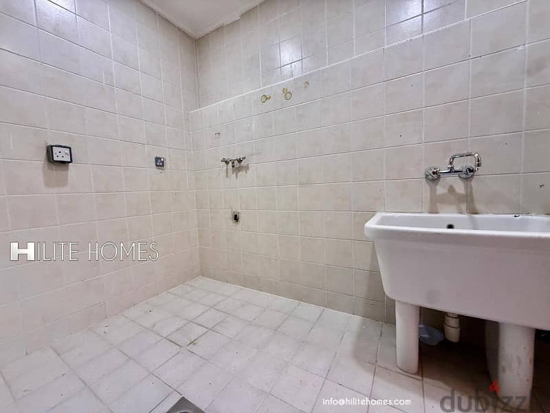 Triplex Villa for rent in Rumaithya 5