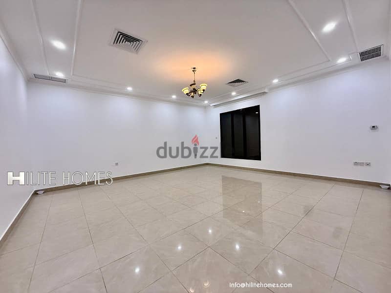 Triplex Villa for rent in Rumaithya 11