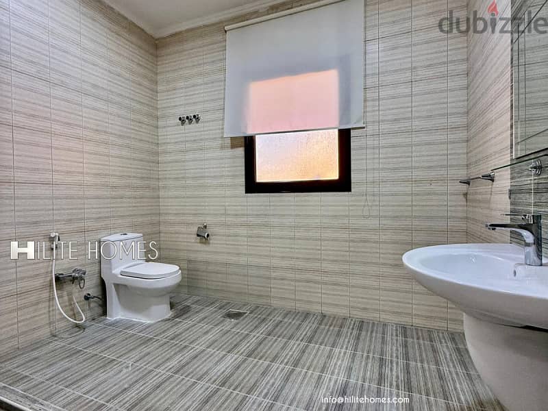 Triplex Villa for rent in Rumaithya 12