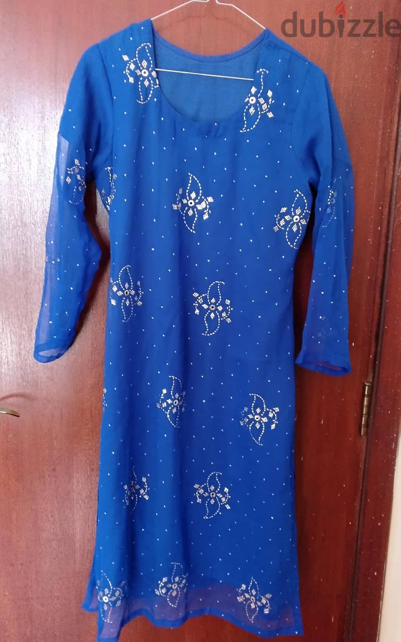 2 brand new stitched embroidered dresses - Shirts and dupattas sets 4
