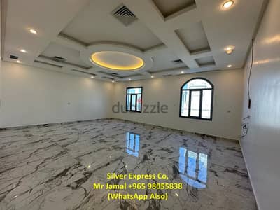 5 Bedroom Villa Floor with Balcony for Rent in Finatees.