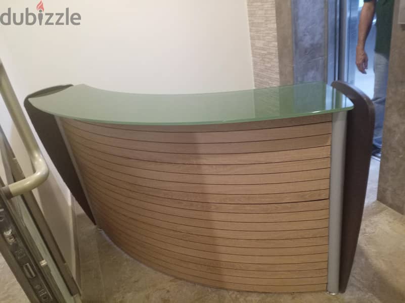 Table Office 4