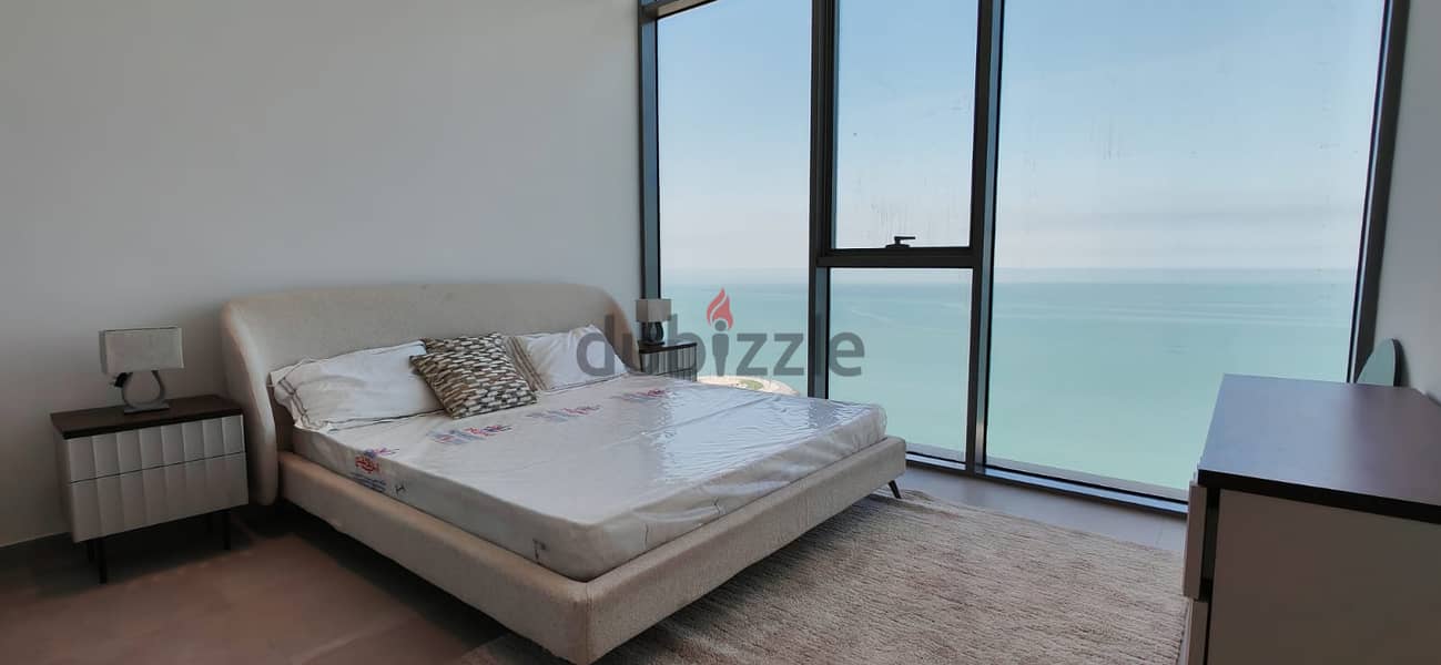 Modern  3 BR Sea View 10
