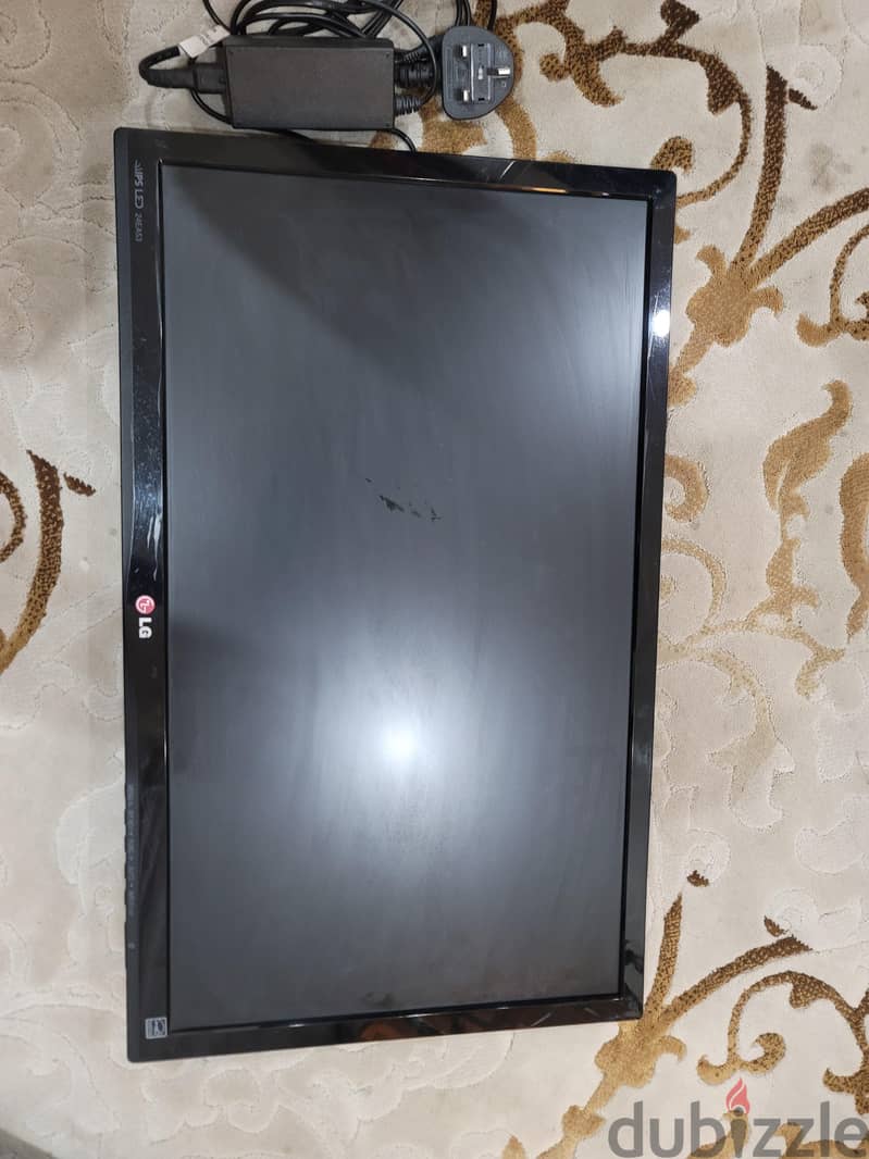 24 inch big screen for less price. stand is missing. 1