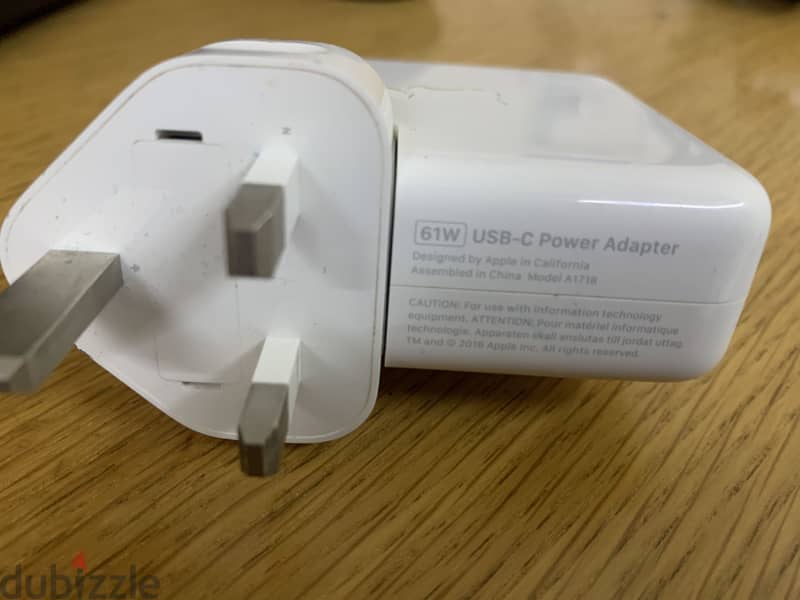 61W USB-C Power Adapter 2