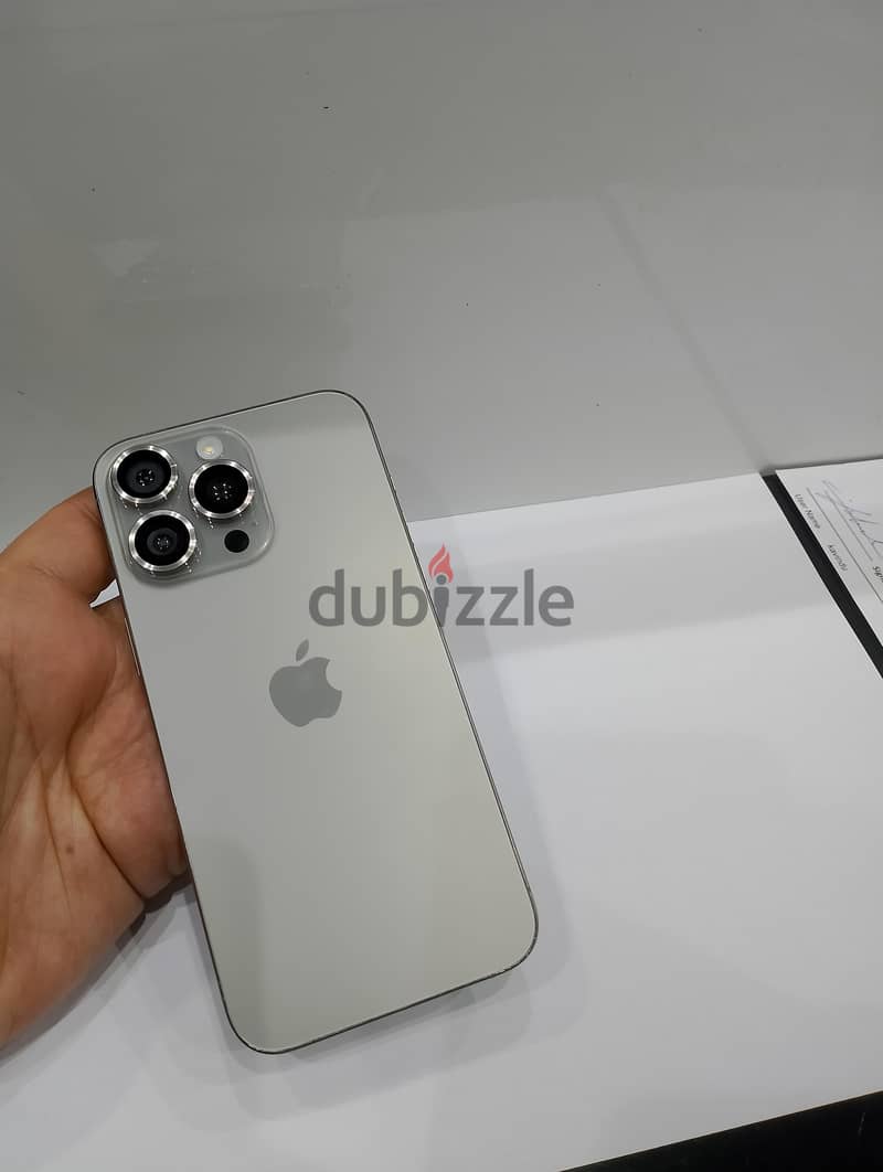 iPhone 15pro max 256GB 1