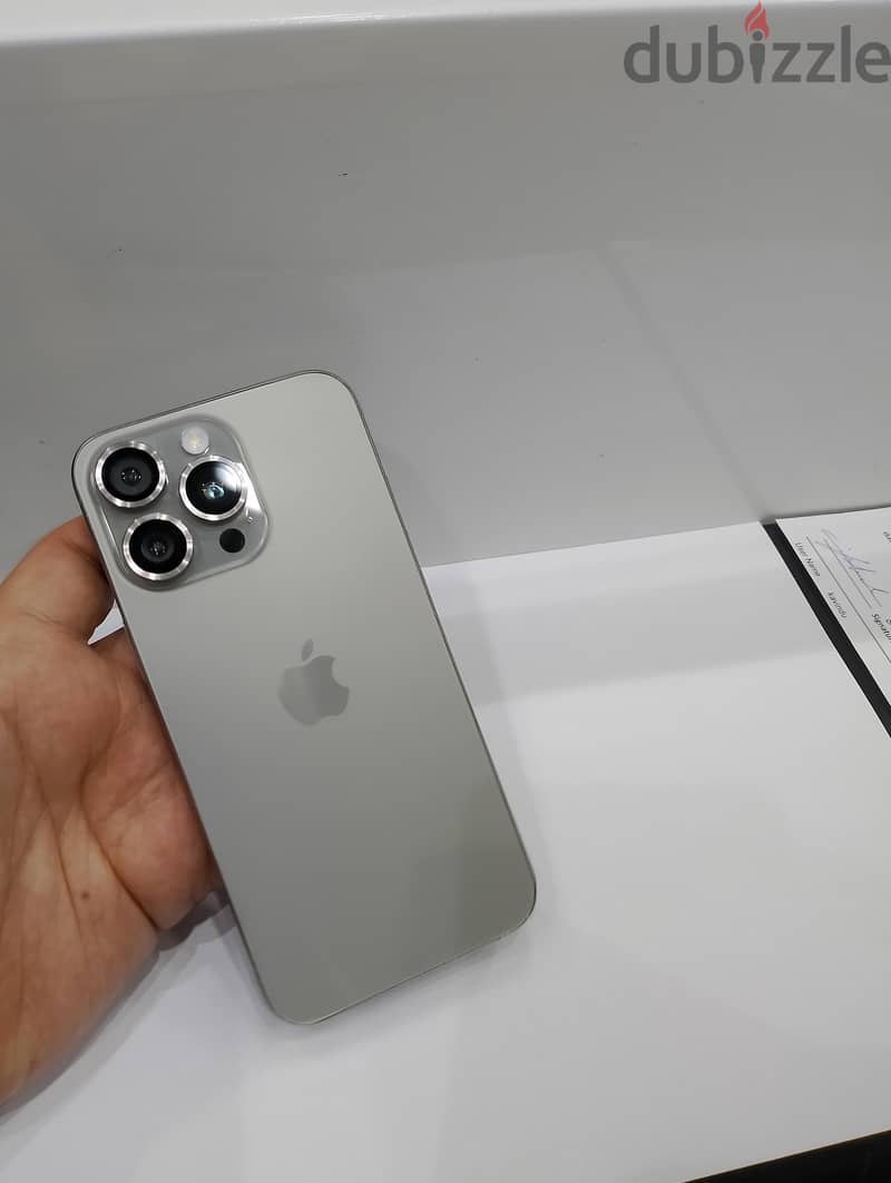 iPhone 15pro max 256GB 2
