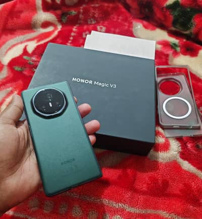 Honor Magic V3