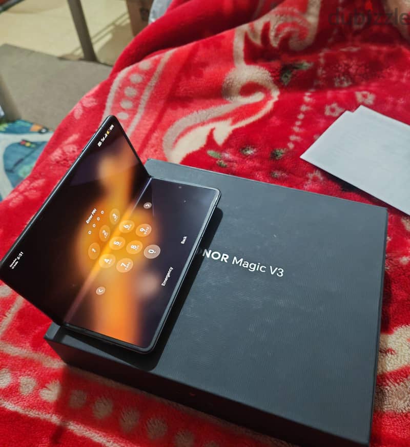 Honor Magic V3 5
