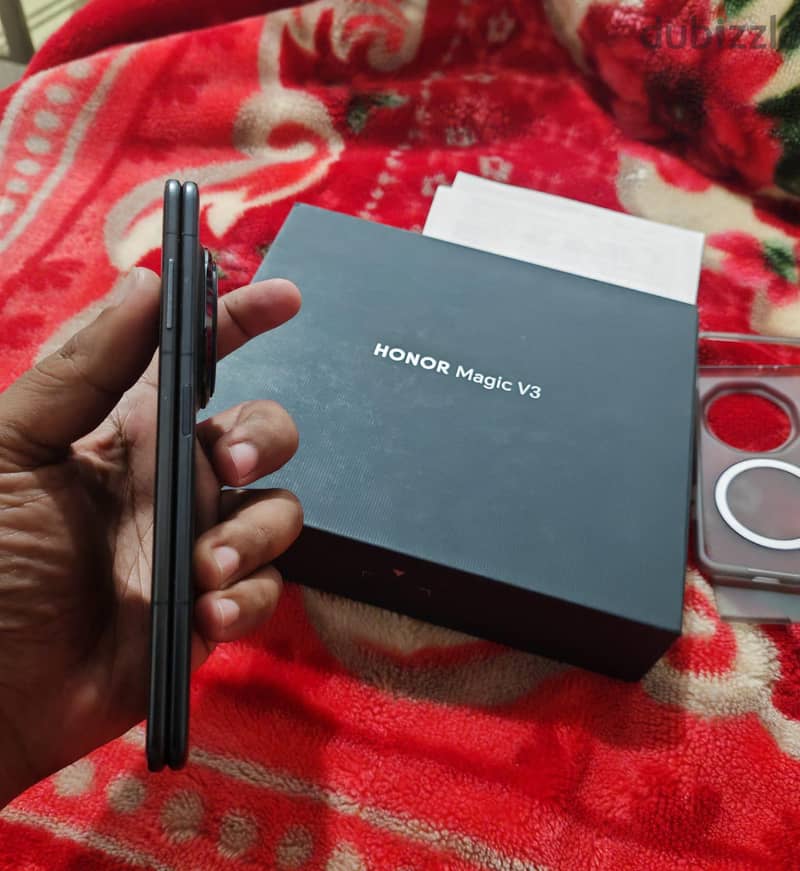 Honor Magic V3 6