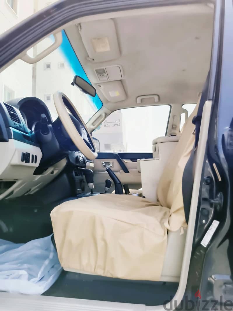 Mitsubishi Pajero 2011 v6 original paint 6
