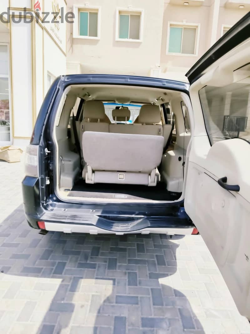 Mitsubishi Pajero 2011 v6 original paint 8