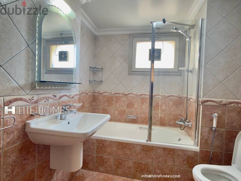 Spacious apartment with view for rent in Salmiya 6
