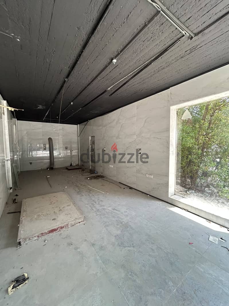 Retail Shop for Rent in Salmiya (with Rent-Free Grace Period) 1