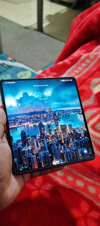 Honor Magic V2