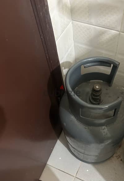 Gas cylinder for sale 7 kd