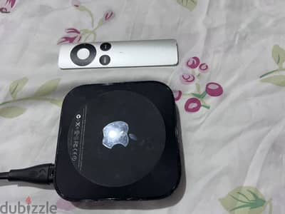 Apple device with original remote perfect condition