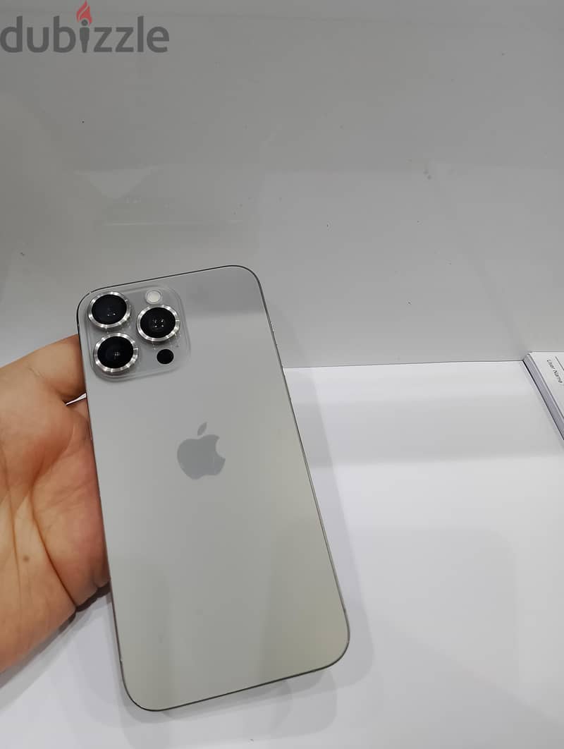 iPhone 15pro max 256GB 2