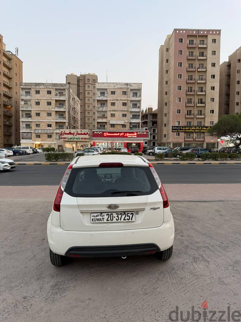 Ford Figo 2011, in good condition, one year passing 350 kd last 3