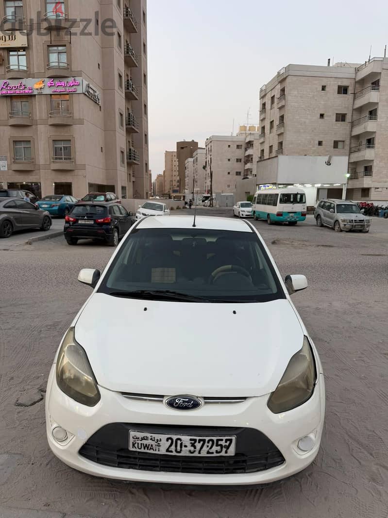 Ford Figo 2011, in good condition, one year passing 350 kd last 5