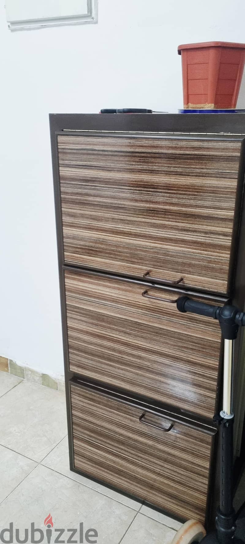 3 door kitchen cabinet 1