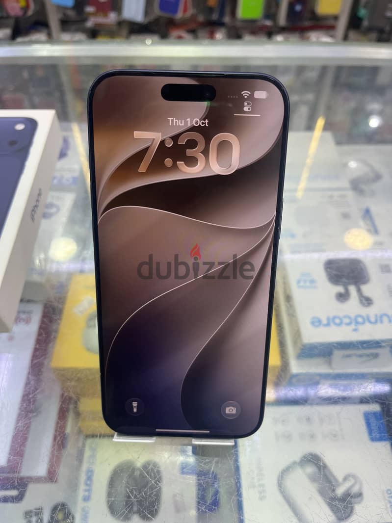 Apple - iPhone 17 pro max 1